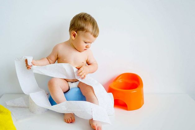 chamsocbe2tuoibitaobon2 Cách điều trị táo bón cho trẻ 2 tuổi hiệu quả tại nhà
