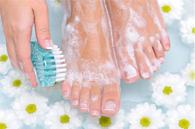 rua-chan-thuong-xuyen Nhớ rửa chân thường xuyên